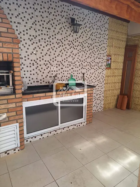 Foto 4 de Sobrado com 3 quartos à venda, 180m2 em Bela Vista, Osasco - SP