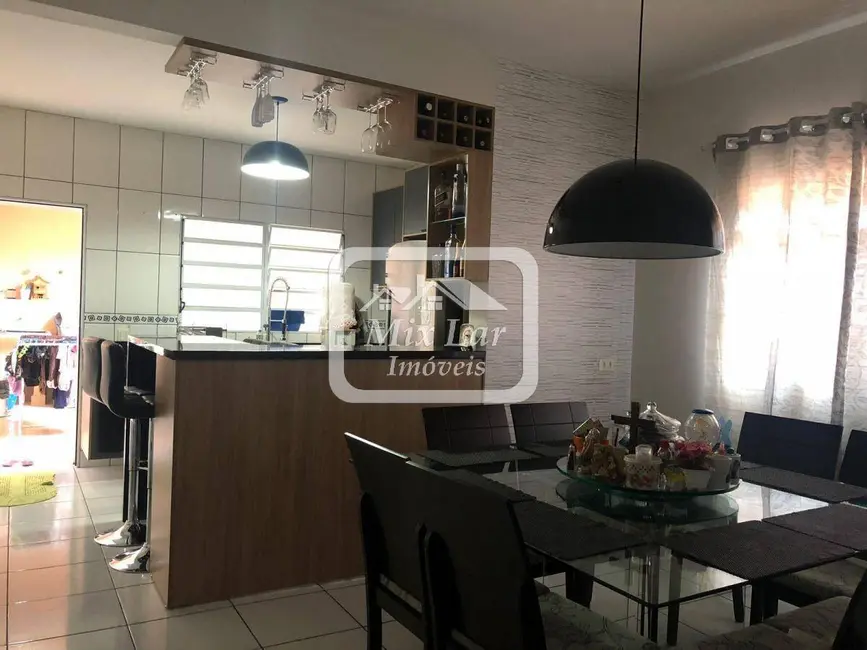 Foto 3 de Sobrado com 3 quartos à venda, 241m2 em Bandeiras, Osasco - SP