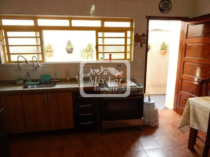 Foto 3 de Sobrado com 3 quartos à venda, 118m2 em Jaguaribe, Osasco - SP