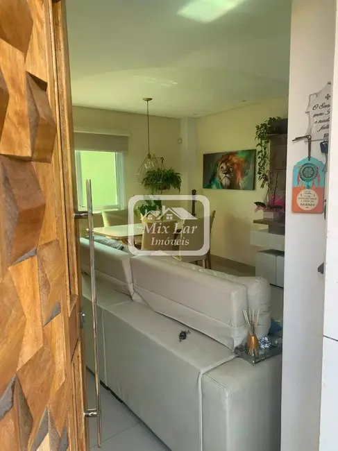 Foto 2 de Sobrado com 2 quartos à venda, 103m2 em Vila Yolanda, Osasco - SP