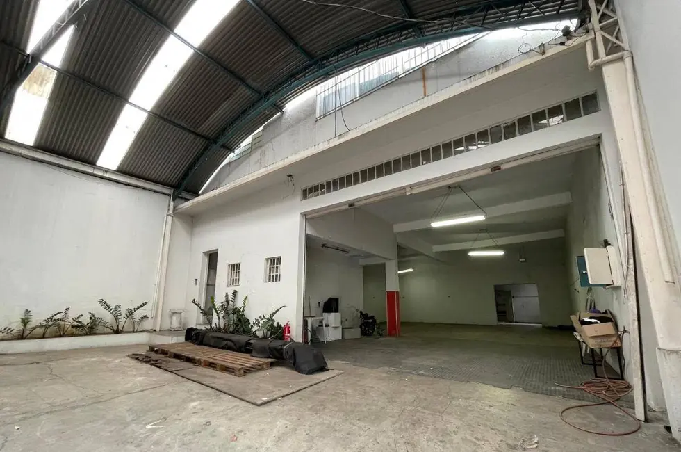Foto 2 de Sala Comercial com 2 quartos à venda, 450m2 em km 18, Osasco - SP