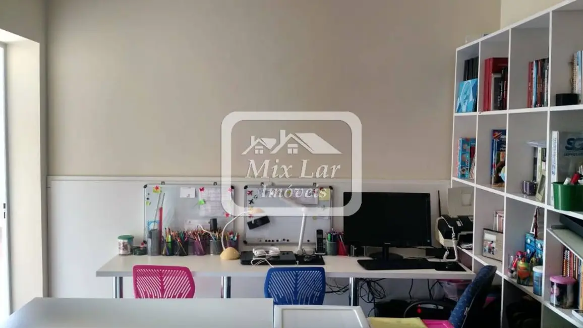 Sobrado com 3 quartos à venda, 200m2 em km 18, Osasco - SP - imagem 8 Foto 8 de Sobrado com 3 quartos à venda, 200m2 em km 18, Osasco - SP