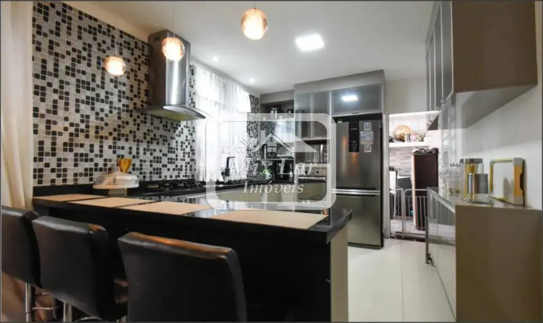 Foto 2 de Sobrado com 4 quartos à venda, 215m2 em Bela Vista, Osasco - SP