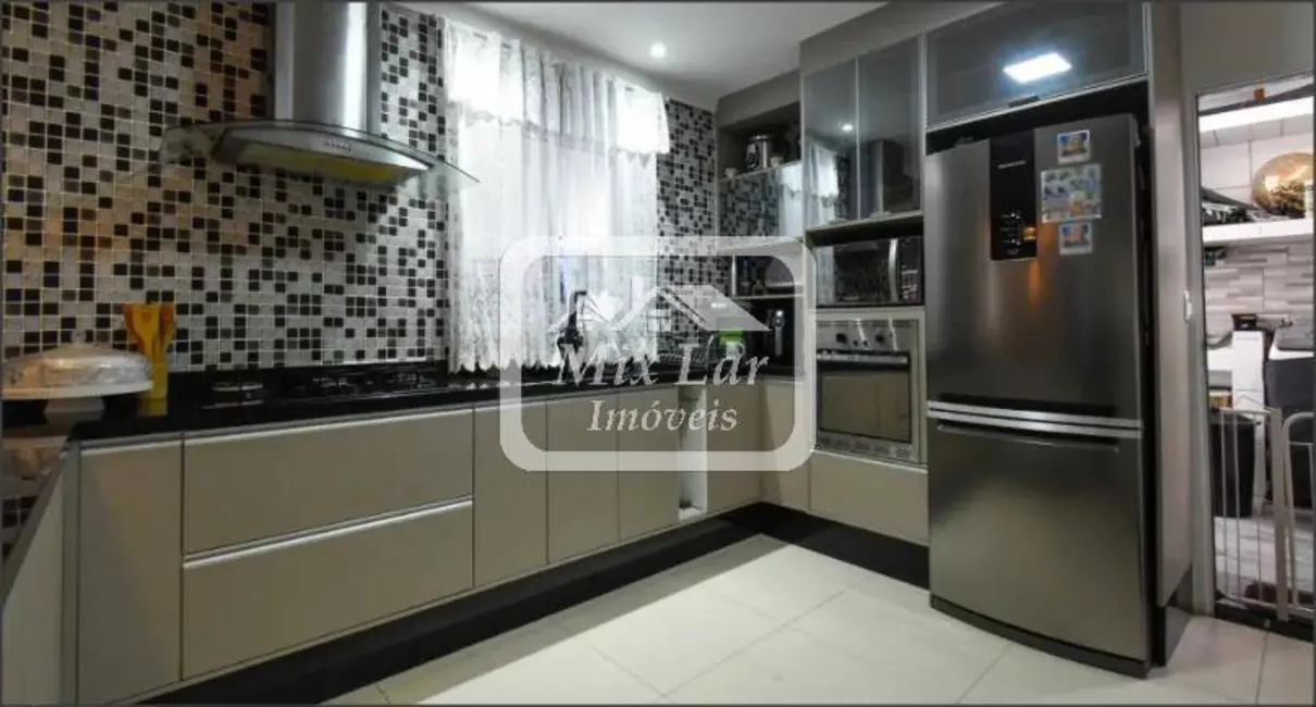 Foto 3 de Sobrado com 4 quartos à venda, 215m2 em Bela Vista, Osasco - SP