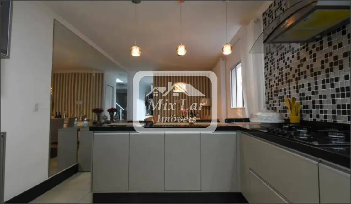 Foto 4 de Sobrado com 4 quartos à venda, 215m2 em Bela Vista, Osasco - SP