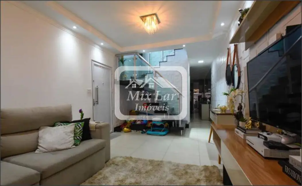 Sobrado com 4 quartos à venda, 215m2 em Bela Vista, Osasco - SP - imagem 8 Foto 8 de Sobrado com 4 quartos à venda, 215m2 em Bela Vista, Osasco - SP