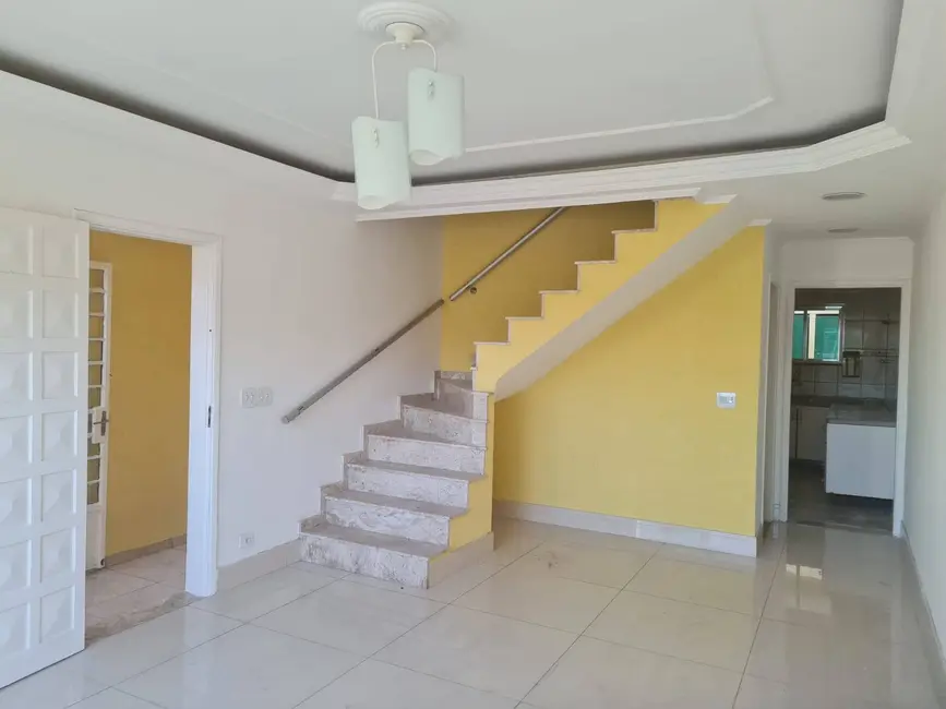 Foto 4 de Sobrado com 3 quartos à venda, 230m2 em Bela Vista, Osasco - SP