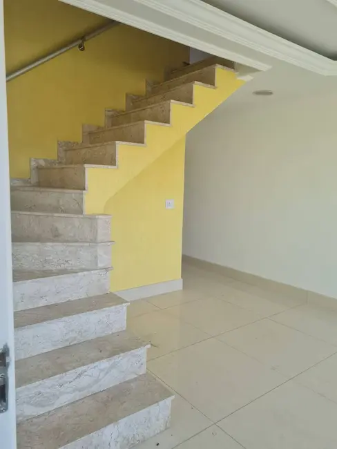 Foto 6 de Sobrado com 3 quartos à venda, 230m2 em Bela Vista, Osasco - SP
