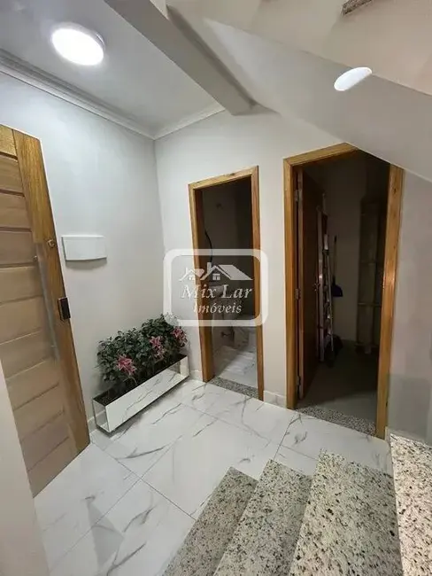 Foto 4 de Sobrado com 3 quartos à venda, 210m2 em Bela Vista, Osasco - SP