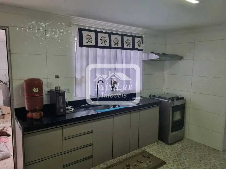 Foto 2 de Sobrado com 5 quartos à venda, 256m2 em Metalúrgicos, Osasco - SP