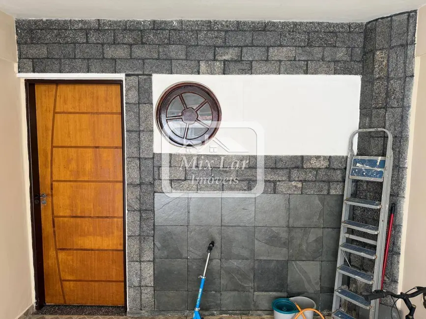 Sobrado com 2 quartos à venda, 126m2 em Osasco - SP - imagem 3 Foto 3 de Sobrado com 2 quartos à venda, 126m2 em Osasco - SP