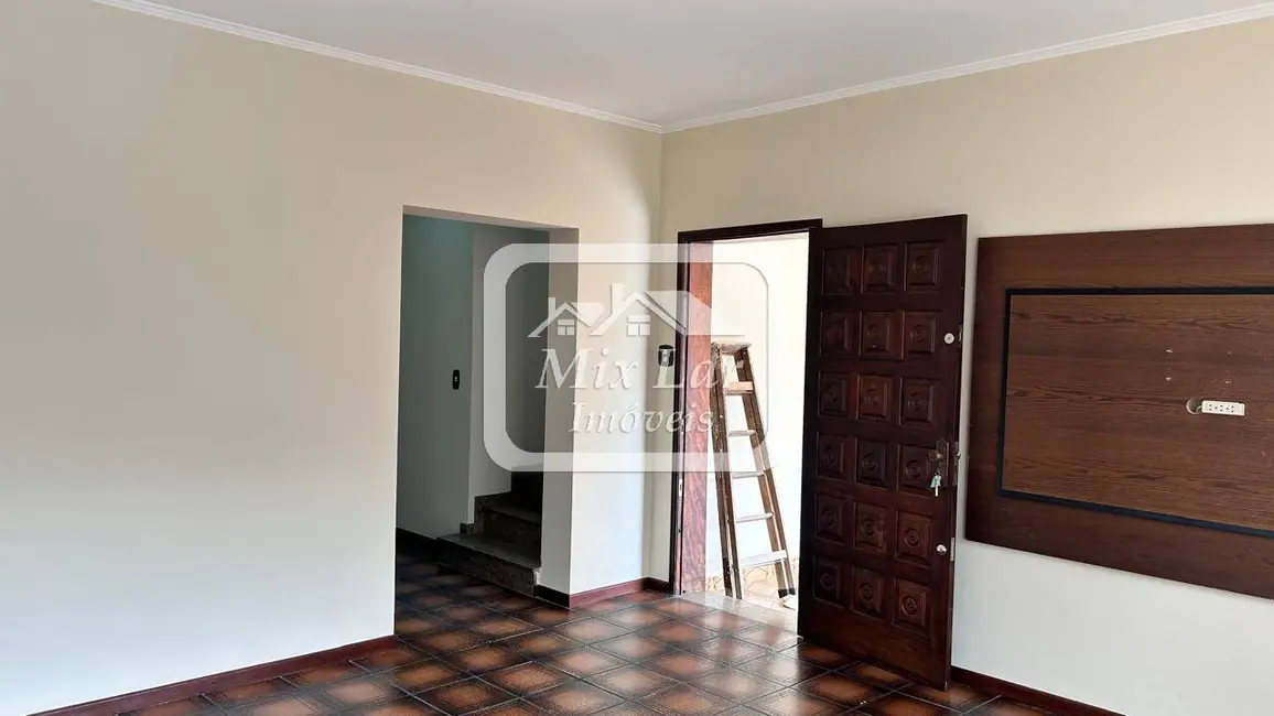 Foto 4 de Sobrado com 3 quartos à venda, 233m2 em Cipava, Osasco - SP