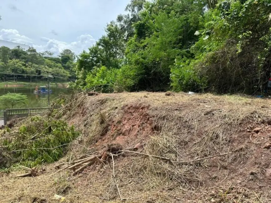 Foto 3 de Terreno / Lote à venda, 1000m2 em Três Montanhas, Osasco - SP