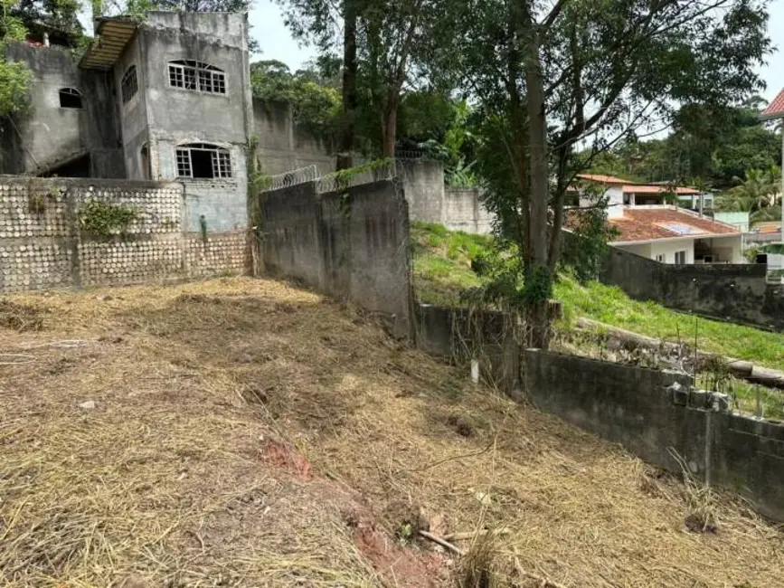 Foto 1 de Terreno / Lote à venda, 1000m2 em Três Montanhas, Osasco - SP