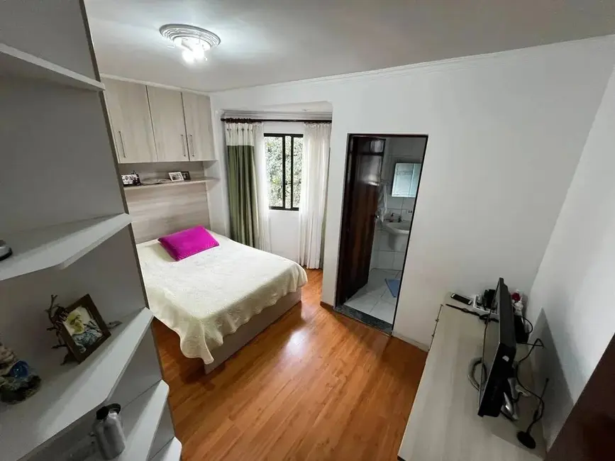 Foto 4 de Sobrado com 5 quartos à venda, 248m2 em Vila Yolanda, Osasco - SP