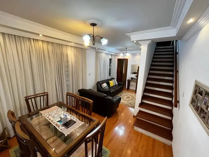 Foto 1 de Sobrado com 5 quartos à venda, 248m2 em Vila Yolanda, Osasco - SP