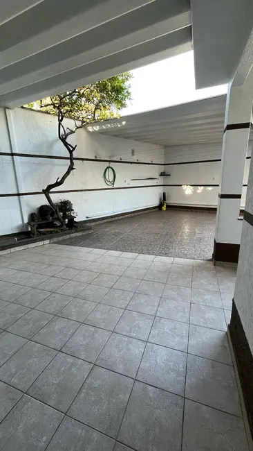 Foto 4 de Sobrado com 5 quartos à venda, 237m2 em Vila Yolanda, Osasco - SP