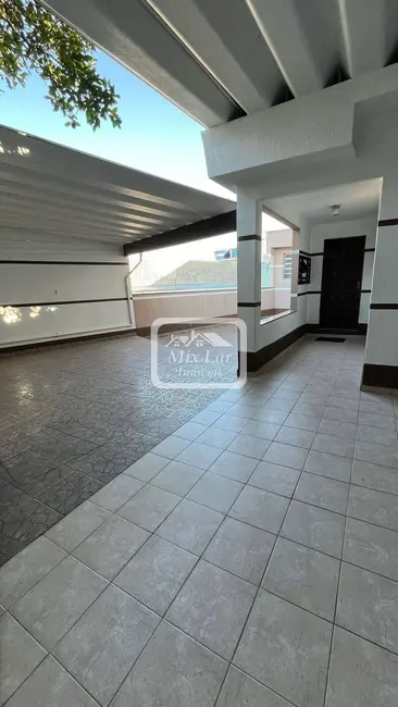 Foto 3 de Sobrado com 5 quartos à venda, 237m2 em Vila Yolanda, Osasco - SP