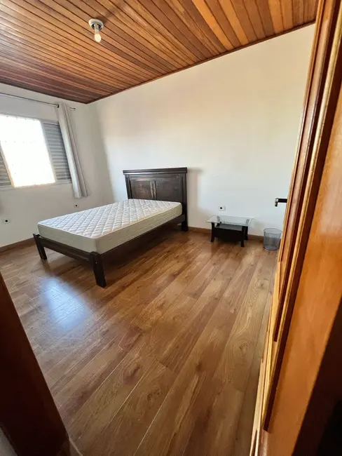 Foto 7 de Sobrado com 5 quartos à venda, 237m2 em Vila Yolanda, Osasco - SP