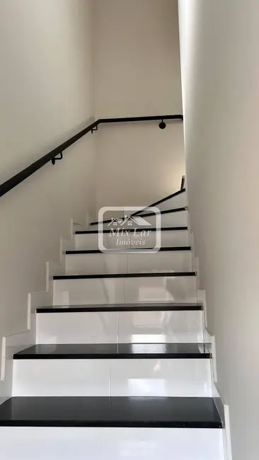 Sobrado com 3 quartos à venda, 120m2 em Vila Osasco, Osasco - SP - imagem 5 Foto 5 de Sobrado com 3 quartos à venda, 120m2 em Vila Osasco, Osasco - SP