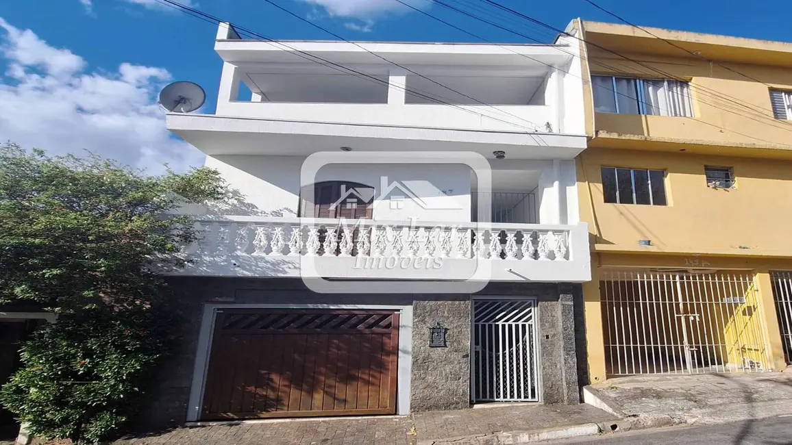 Sobrado com 3 quartos à venda, 252m2 em Osasco - SP - imagem 1 Foto 1 de Sobrado com 3 quartos à venda, 252m2 em Osasco - SP