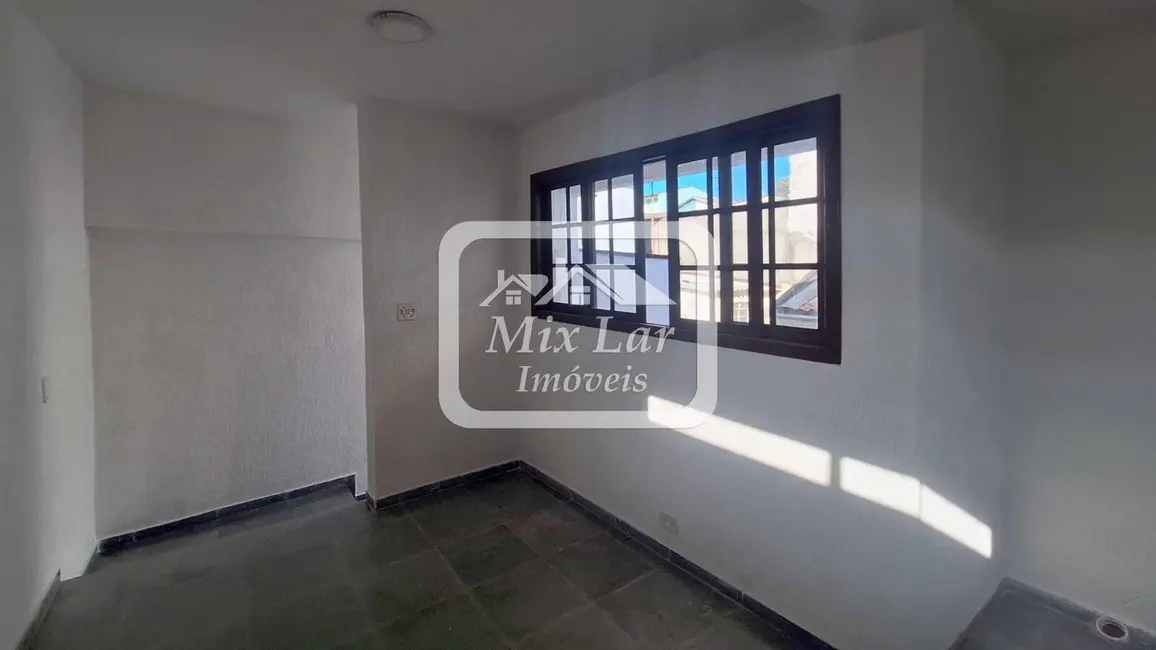 Sobrado com 3 quartos à venda, 252m2 em Osasco - SP - imagem 7 Foto 7 de Sobrado com 3 quartos à venda, 252m2 em Osasco - SP