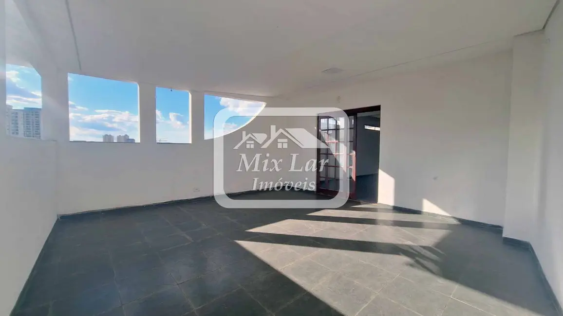 Sobrado com 3 quartos à venda, 252m2 em Osasco - SP - imagem 3 Foto 3 de Sobrado com 3 quartos à venda, 252m2 em Osasco - SP