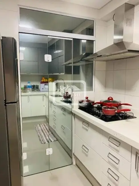 Apartamento com 2 quartos à venda, 52m2 em Quitaúna, Osasco - SP - imagem 4 Foto 4 de Apartamento com 2 quartos à venda, 52m2 em Quitaúna, Osasco - SP