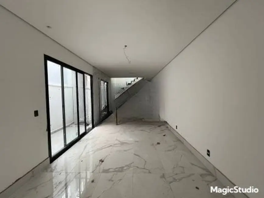 Sobrado com 3 quartos à venda, 160m2 em Bela Vista, Osasco - SP - imagem 6 Foto 6 de Sobrado com 3 quartos à venda, 160m2 em Bela Vista, Osasco - SP
