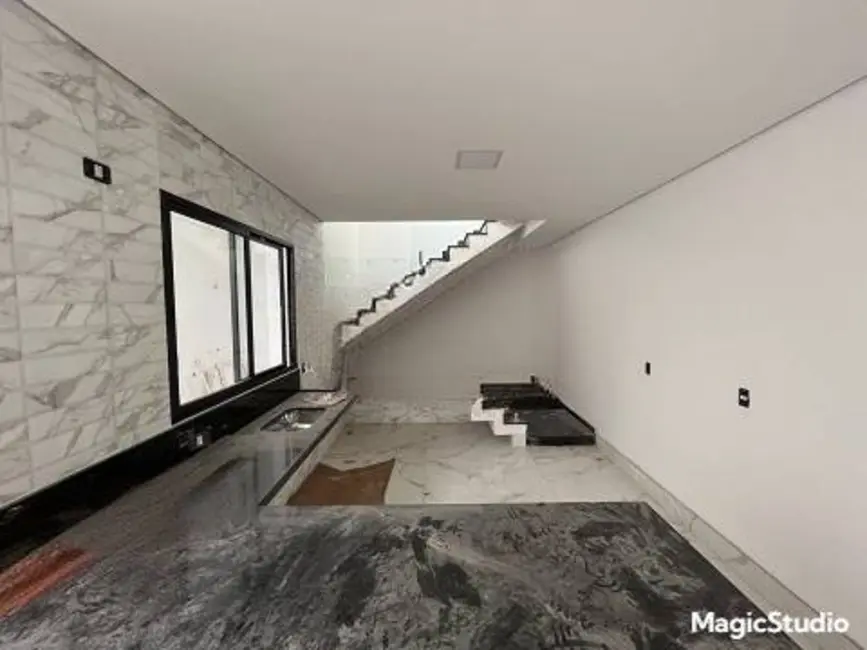 Sobrado com 3 quartos à venda, 160m2 em Bela Vista, Osasco - SP - imagem 5 Foto 5 de Sobrado com 3 quartos à venda, 160m2 em Bela Vista, Osasco - SP