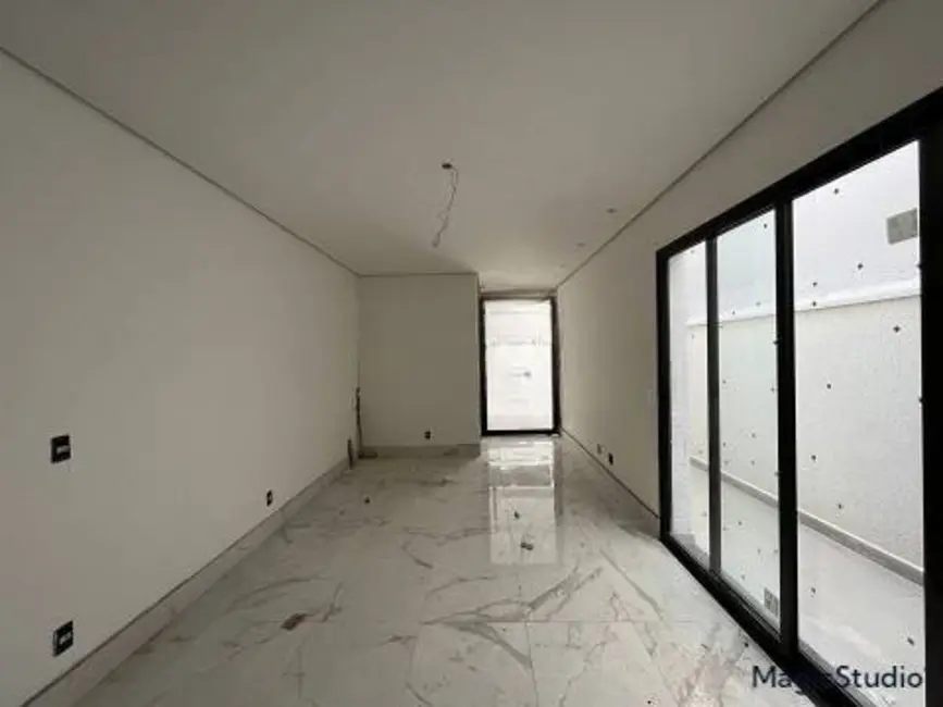 Sobrado com 3 quartos à venda, 160m2 em Bela Vista, Osasco - SP - imagem 7 Foto 7 de Sobrado com 3 quartos à venda, 160m2 em Bela Vista, Osasco - SP
