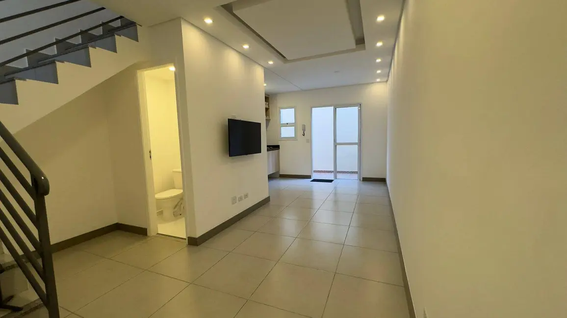 Foto 2 de Sobrado com 2 quartos à venda, 60m2 em Jaguaribe, Osasco - SP