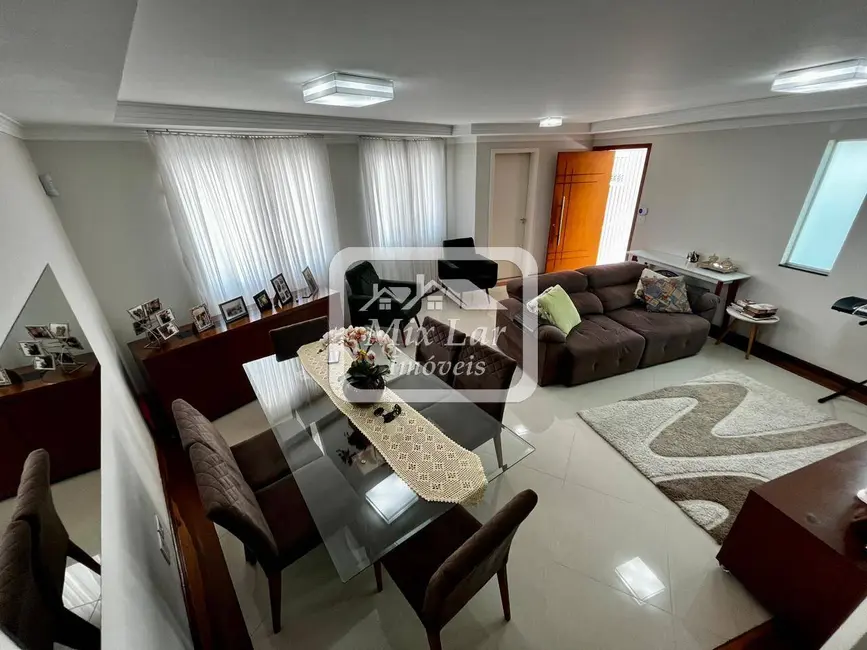 Foto 3 de Sobrado com 3 quartos à venda, 212m2 em Bela Vista, Osasco - SP