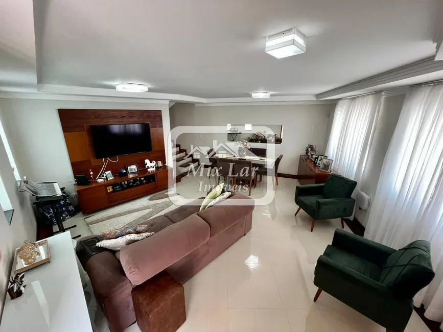 Foto 1 de Sobrado com 3 quartos à venda, 212m2 em Bela Vista, Osasco - SP