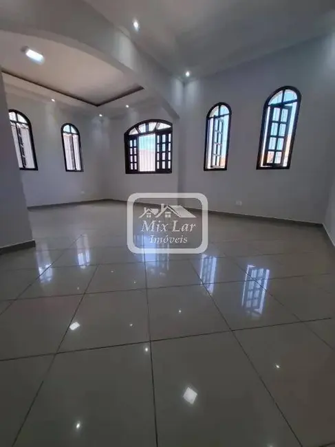 Sobrado com 3 quartos à venda, 150m2 em Osasco - SP - imagem 5 Foto 5 de Sobrado com 3 quartos à venda, 150m2 em Osasco - SP