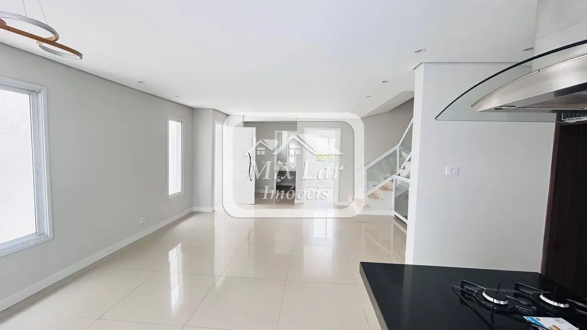 Sobrado com 3 quartos à venda, 230m2 em Bela Vista, Osasco - SP - imagem 4 Foto 4 de Sobrado com 3 quartos à venda, 230m2 em Bela Vista, Osasco - SP