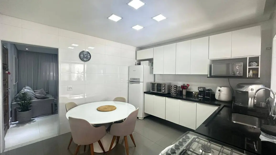 Sobrado com 2 quartos à venda, 125m2 em Cipava, Osasco - SP - imagem 7 Foto 7 de Sobrado com 2 quartos à venda, 125m2 em Cipava, Osasco - SP