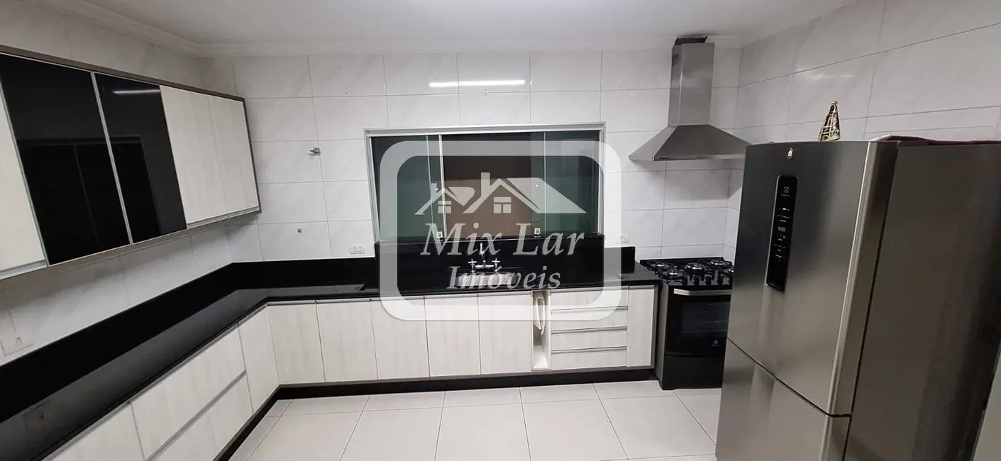 Sobrado com 3 quartos à venda, 184m2 em Bela Vista, Osasco - SP - imagem 6 Foto 6 de Sobrado com 3 quartos à venda, 184m2 em Bela Vista, Osasco - SP