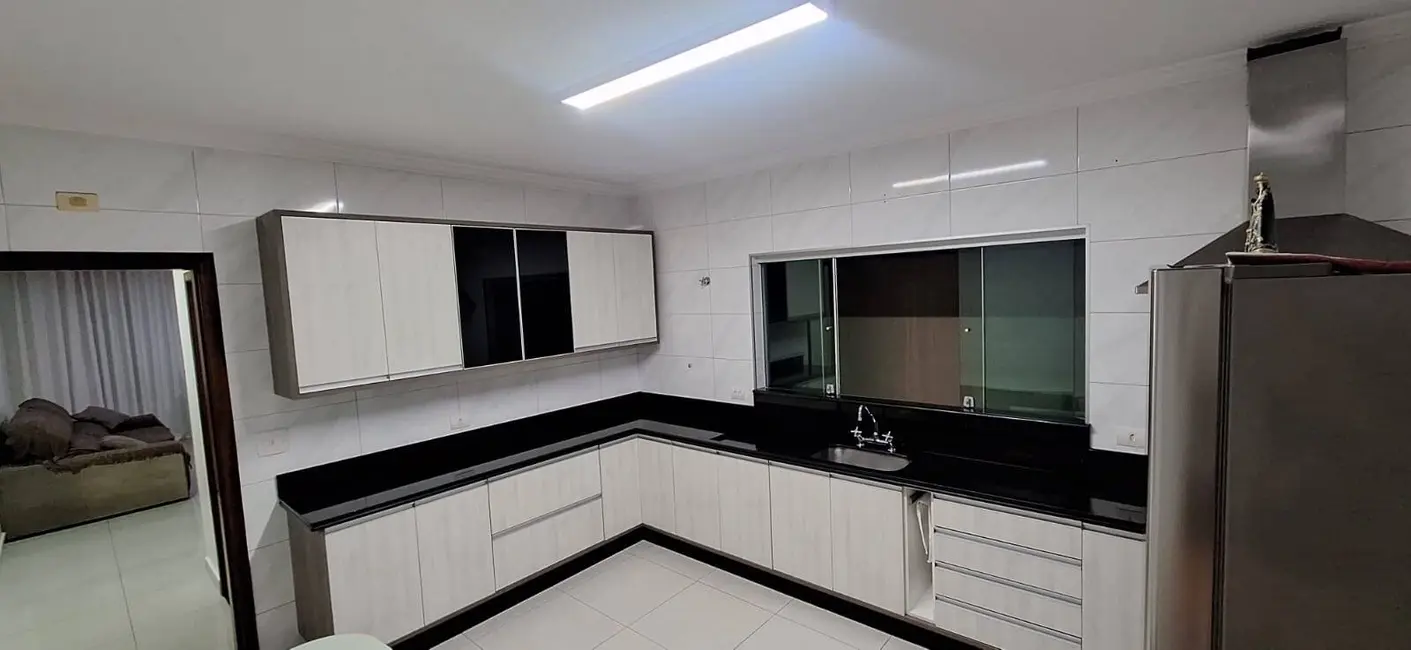 Foto 7 de Sobrado com 3 quartos à venda, 184m2 em Bela Vista, Osasco - SP
