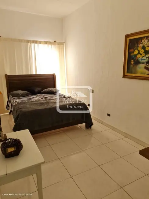 Foto 2 de Casa com 6 quartos à venda, 250m2 em km 18, Osasco - SP