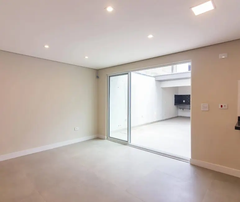 Sobrado com 5 quartos à venda, 235m2 em Bela Vista, Osasco - SP - imagem 3 Foto 3 de Sobrado com 5 quartos à venda, 235m2 em Bela Vista, Osasco - SP