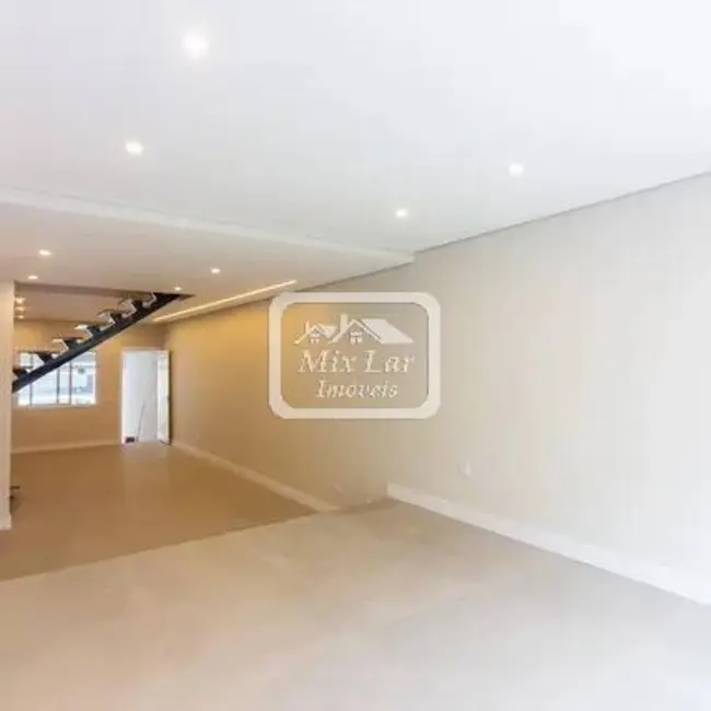 Foto 4 de Sobrado com 5 quartos à venda, 235m2 em Bela Vista, Osasco - SP