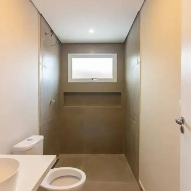 Sobrado com 5 quartos à venda, 235m2 em Bela Vista, Osasco - SP - imagem 8 Foto 8 de Sobrado com 5 quartos à venda, 235m2 em Bela Vista, Osasco - SP