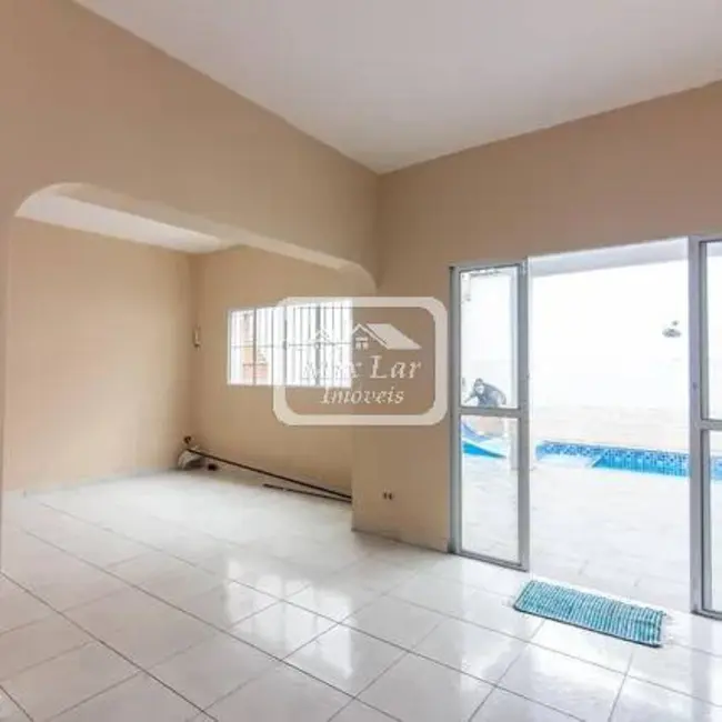 Sobrado com 3 quartos à venda, 140m2 em Jardim das Flores, Osasco - SP - imagem 4 Foto 4 de Sobrado com 3 quartos à venda, 140m2 em Jardim das Flores, Osasco - SP