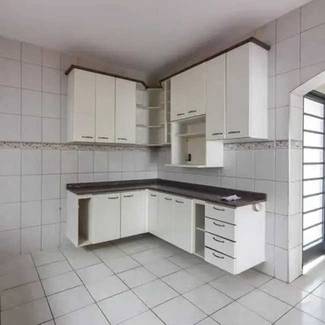 Foto 1 de Sobrado com 3 quartos à venda, 140m2 em Jardim das Flores, Osasco - SP
