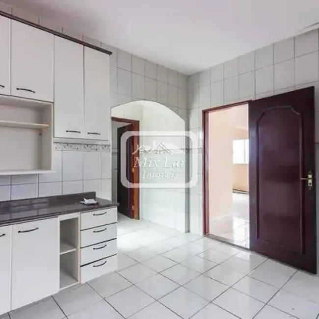 Sobrado com 3 quartos à venda, 140m2 em Jardim das Flores, Osasco - SP - imagem 2 Foto 2 de Sobrado com 3 quartos à venda, 140m2 em Jardim das Flores, Osasco - SP