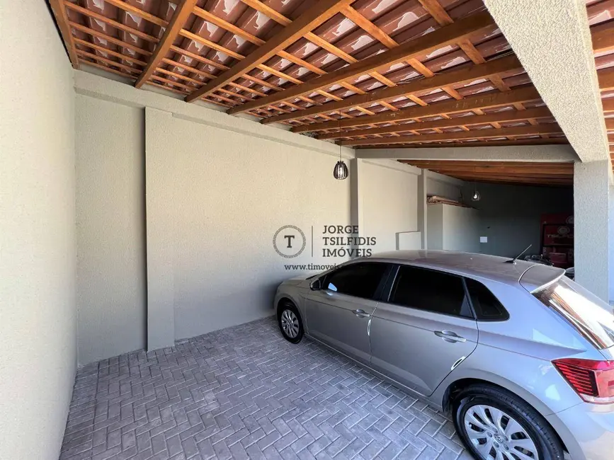 Foto 9 de Casa com 3 quartos à venda, 616m2 em Uvaranas, Ponta Grossa - PR