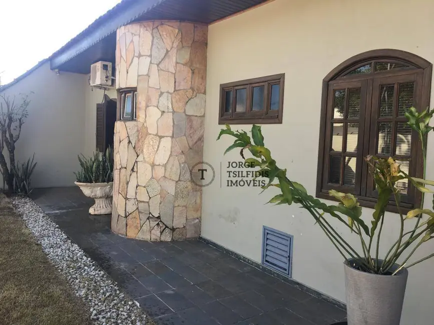 Casa com 3 quartos à venda, 525m2 em Setor Residencial Sul, Sinop - MT - imagem 8 Foto 8 de Casa com 3 quartos à venda, 525m2 em Setor Residencial Sul, Sinop - MT