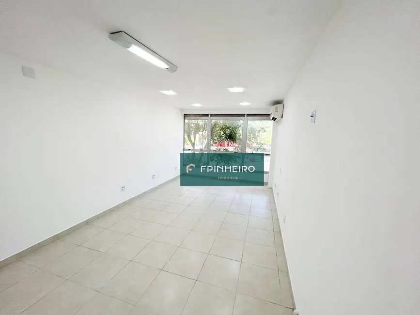 Sala Comercial para alugar, 20m2 em Curicica, Rio De Janeiro - RJ - imagem 3 Foto 3 de Sala Comercial para alugar, 20m2 em Curicica, Rio De Janeiro - RJ