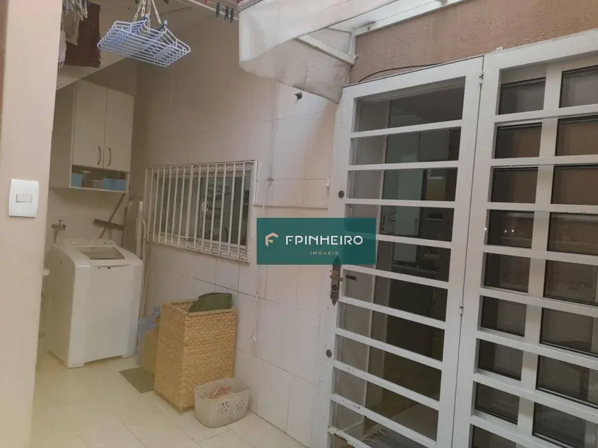 Foto 2 de Casa com 3 quartos à venda, 230m2 em Encantado, Rio De Janeiro - RJ